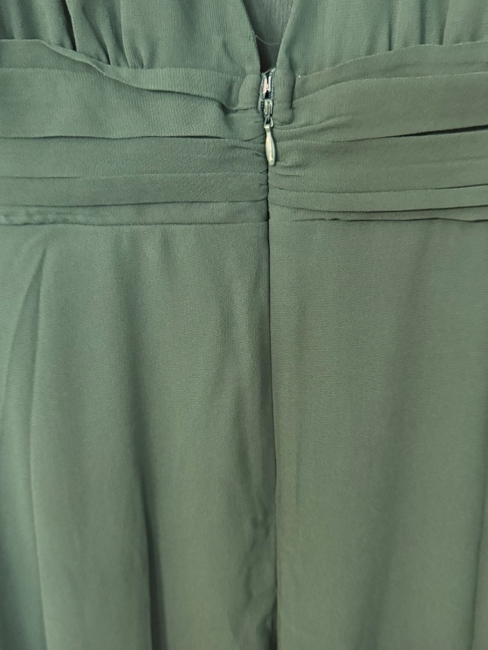 Lulus Women's Deep Green Long Sheer Sleeve V-Neck Peep Leg Maxi Dress Sz XS NWT - Picture 9 of 12